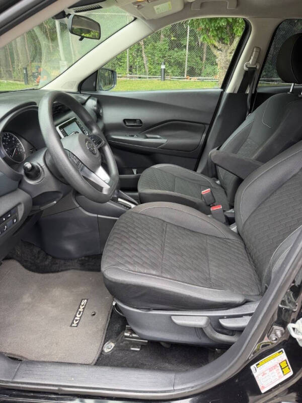 2021 Nissan Kicks S