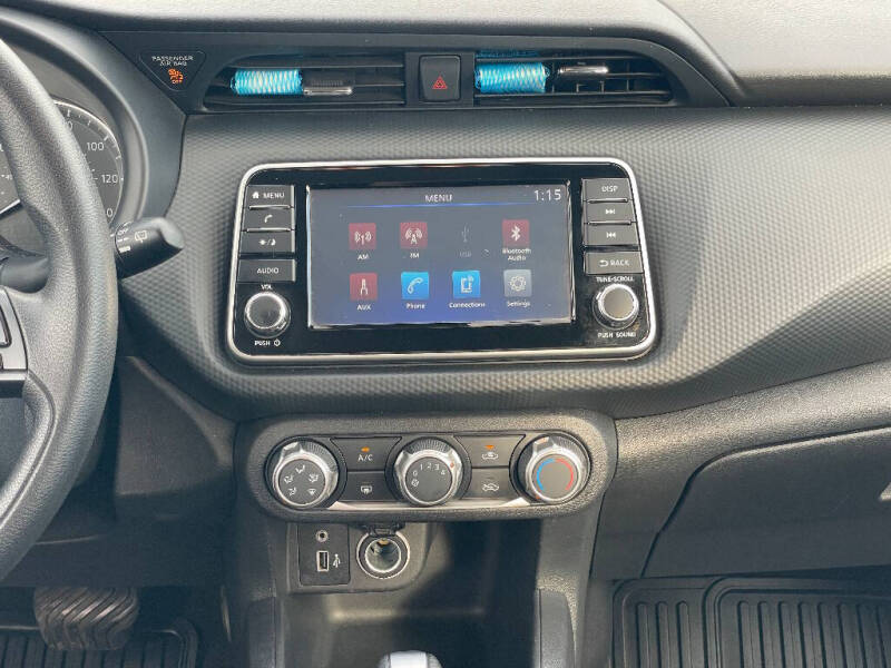2023 Nissan Kicks S