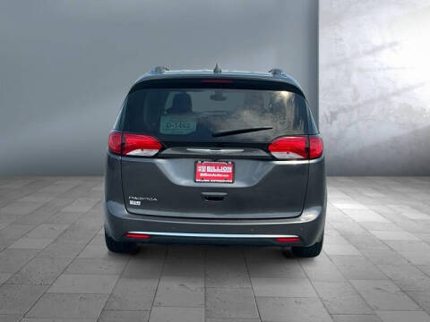 2019 Chrysler Pacifica Touring L Plus