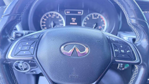 2018 Infiniti QX30 Luxury