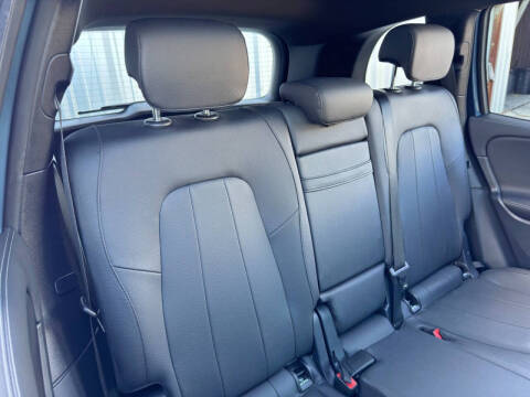 2023 Mercedes-Benz GLB GLB 250