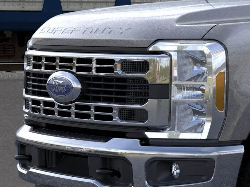 2026 Ford F-350 Super Duty XLT
