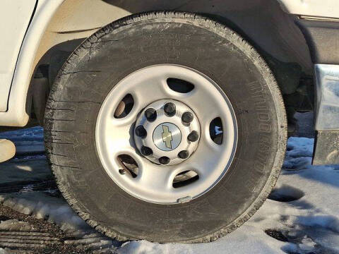 2023 Chevrolet Express 2500