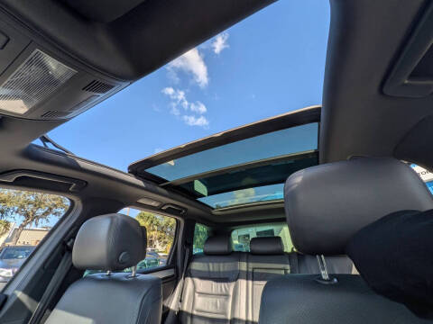 2017 Volkswagen Touareg V6 Wolfsburg