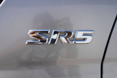 2005 Toyota Sequoia SR5