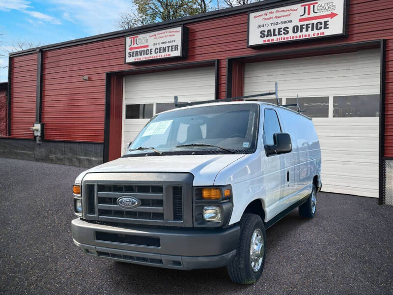 2012 Ford E-Series Econoline Van Commercial
