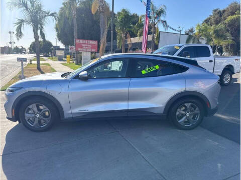 2022 Ford Mustang Mach-E Select