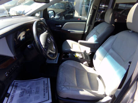 2015 Toyota Sienna Limited 7-Passenger