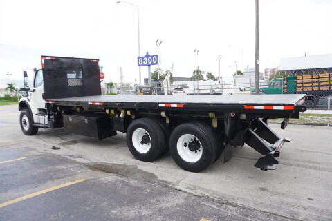 2015 Freightliner M2 106