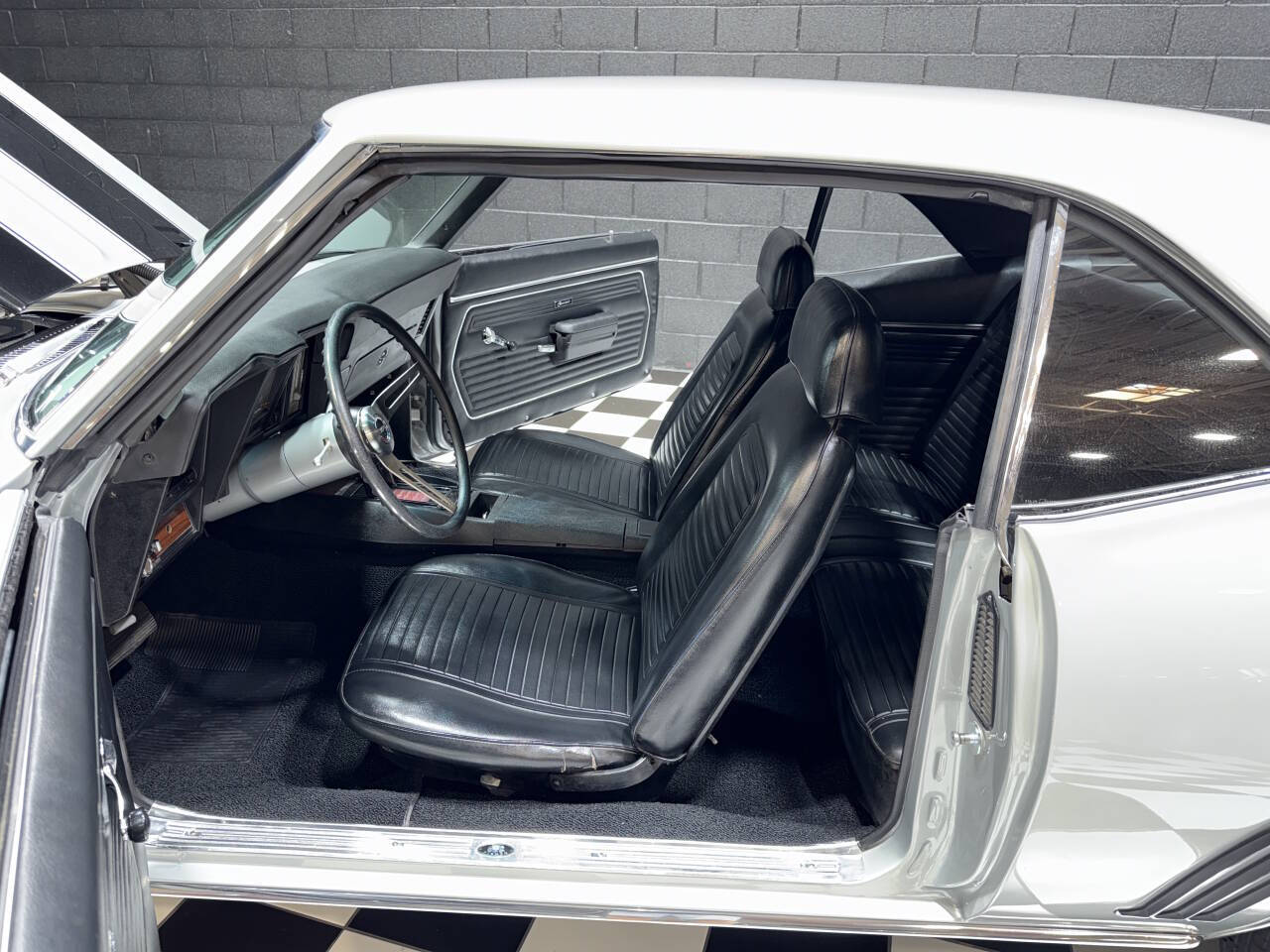 1969 Chevrolet Camaro 138