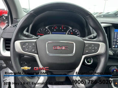 2022 GMC Terrain SLT