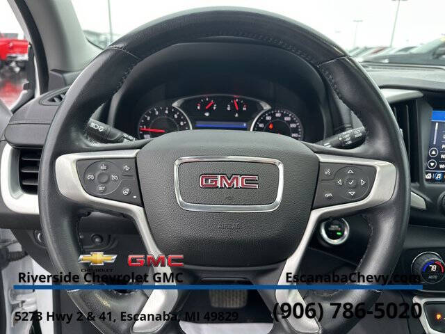 2022 GMC Terrain SLT