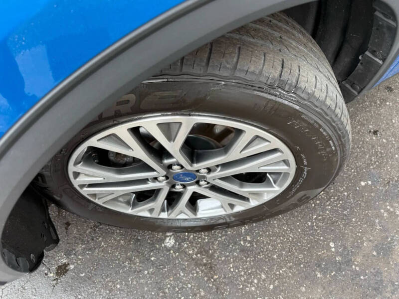 2021 Ford Escape SEL