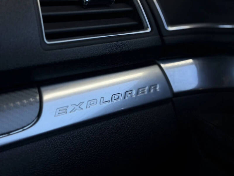 2019 Ford Explorer Sport