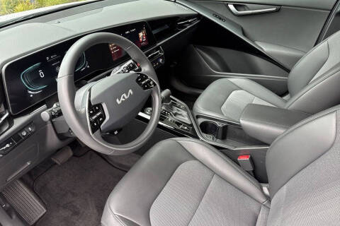 2025 Kia Niro EX