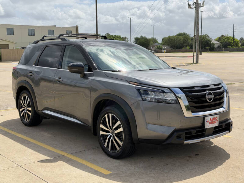 2023 Nissan Pathfinder Platinum