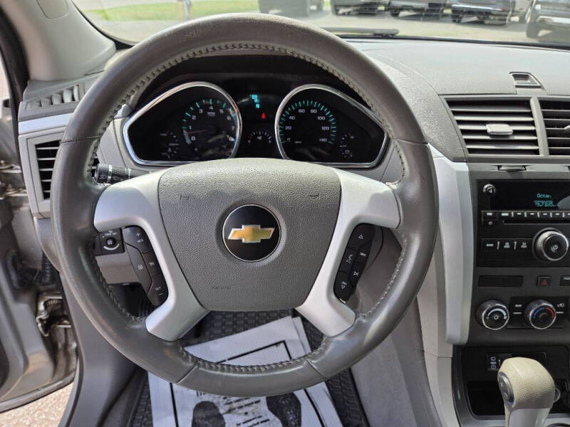 2012 Chevrolet Traverse LS - Photo 11