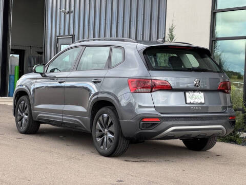 2022 Volkswagen Taos S 4Motion