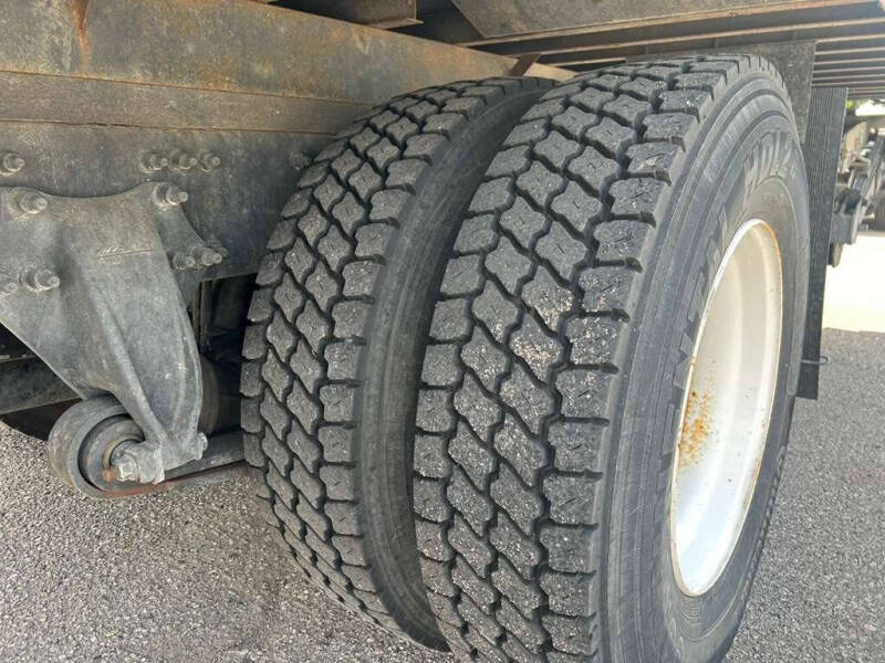 2020 Freightliner M2 106