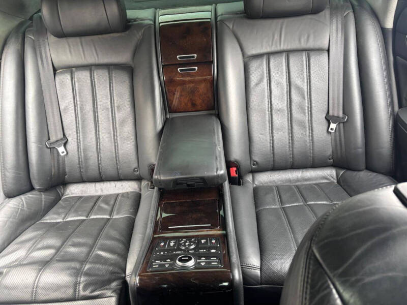 2011 Hyundai Equus Signature