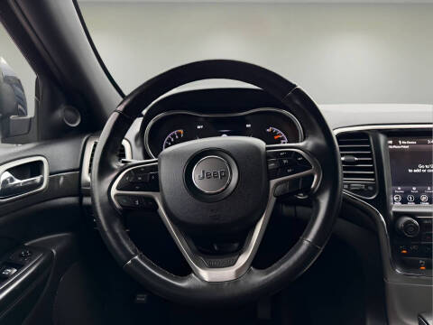 2018 Jeep Grand Cherokee Laredo E