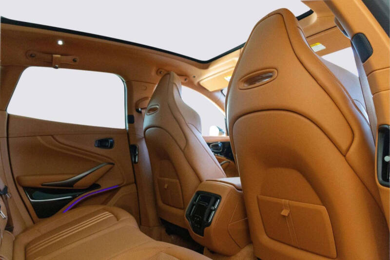 2026 Aston Martin DBX 707