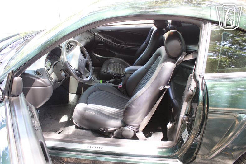 2001 Ford Mustang