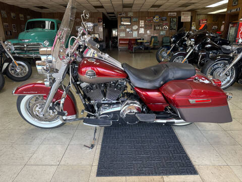 2009 Harley Davidson Road King for sale at B & W Auto in Campbellsville KY