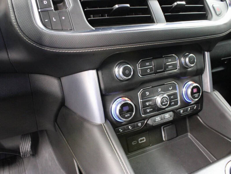 2024 GMC Yukon XL SLT