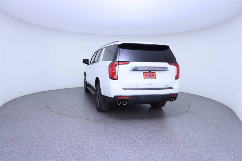 2024 GMC Yukon XL AT4