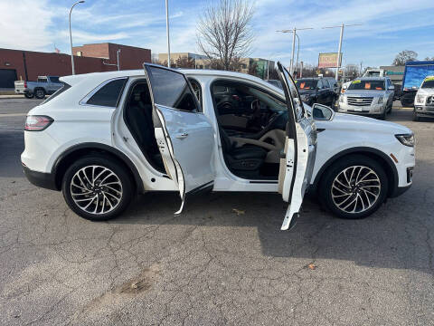 2020 Lincoln Nautilus Reserve