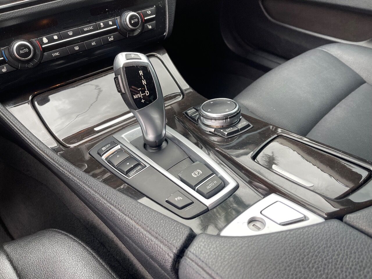 2015 BMW 528i Sedan - $10,900