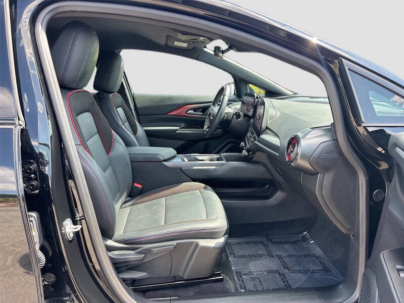 2024 Chevrolet Equinox EV Launch Edition