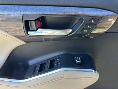 2023 Toyota Highlander Hybrid Limited