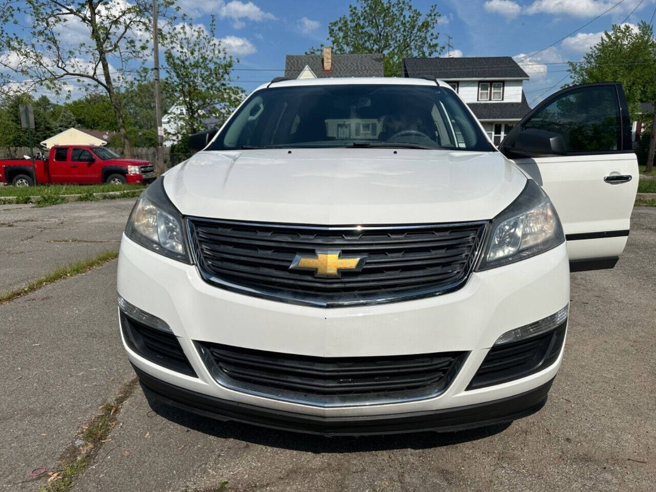 2013 Chevrolet Traverse for sale at SRL SAHER in Lorain, OH