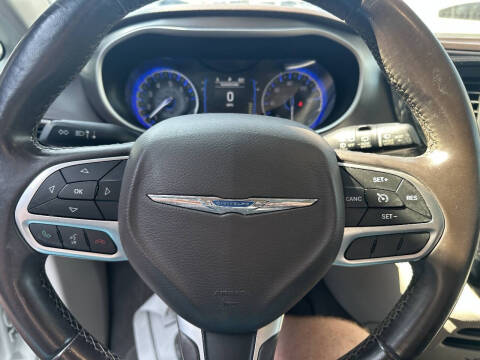 2017 Chrysler Pacifica Touring Plus