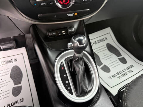 2017 Kia Soul +