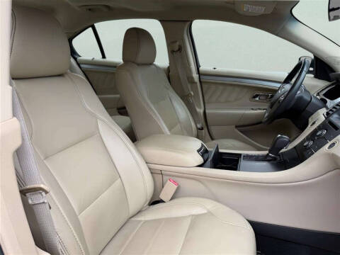 2013 Ford Taurus SEL