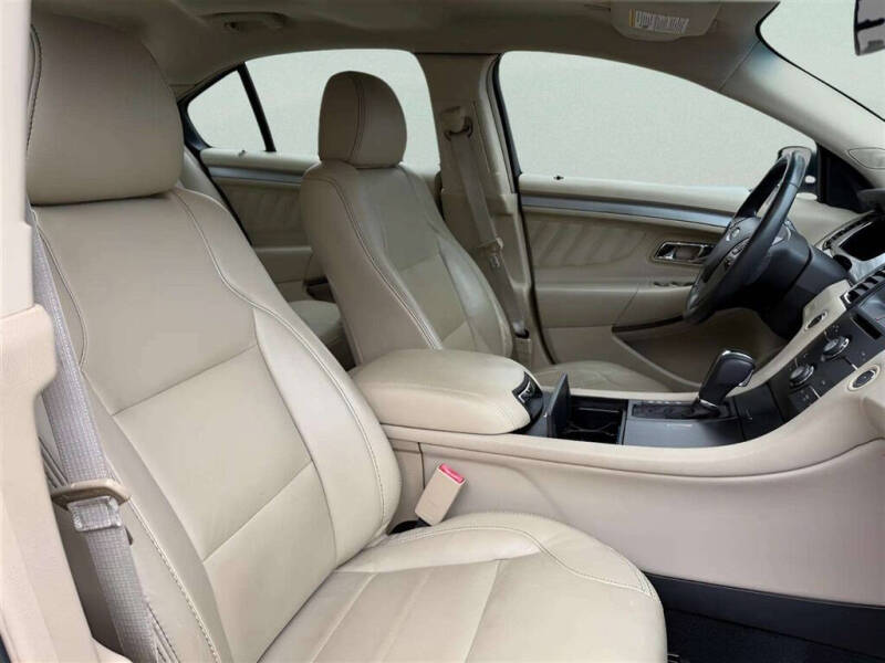 2013 Ford Taurus SEL