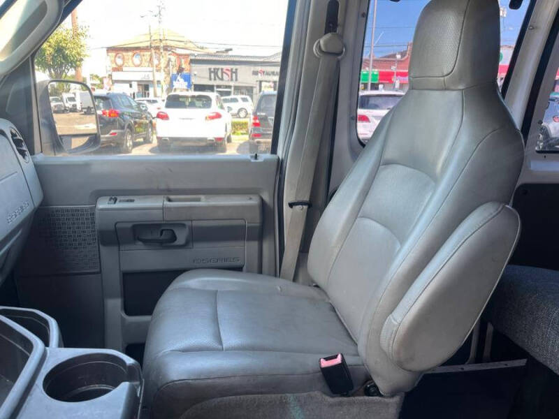 2014 Ford E-Series E-250