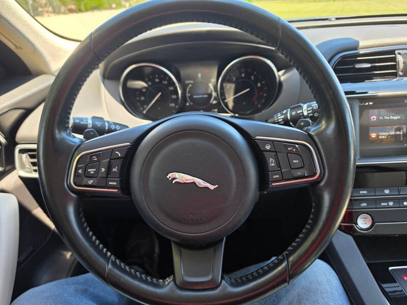 2017 Jaguar F-PACE 35t Prestige
