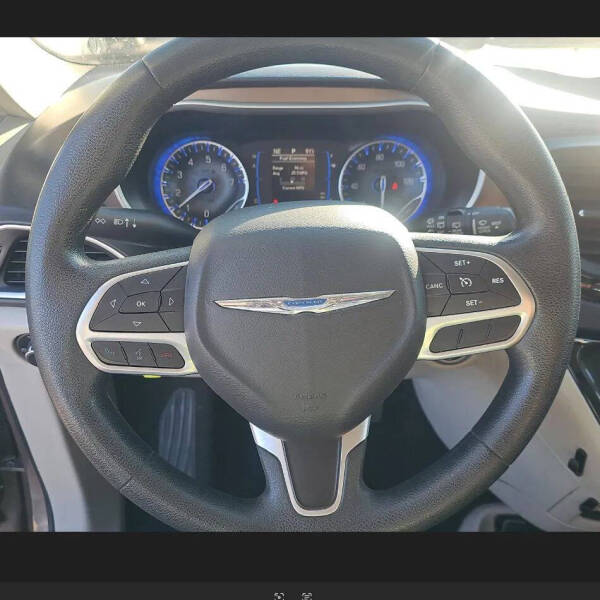 2017 Chrysler Pacifica LX