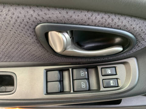 2003 Nissan Maxima SE