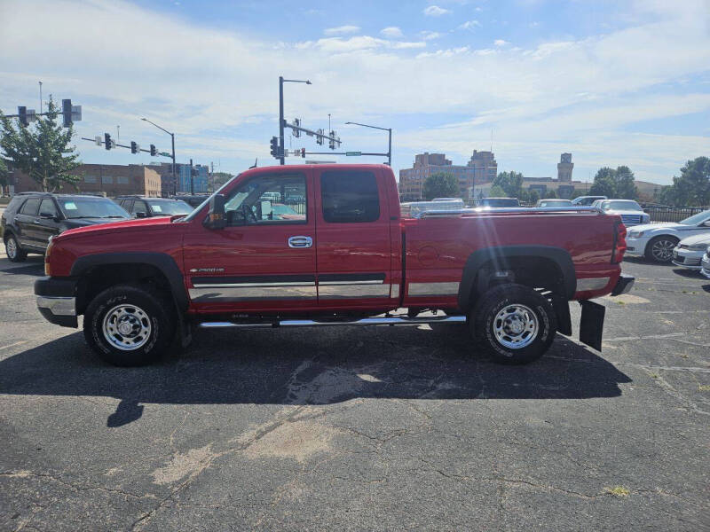 2005 Chevrolet Silverado 2500HD for sale at RIVERSIDE AUTO SALES in Sioux City IA