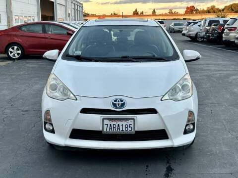 2013 Toyota Prius c Three