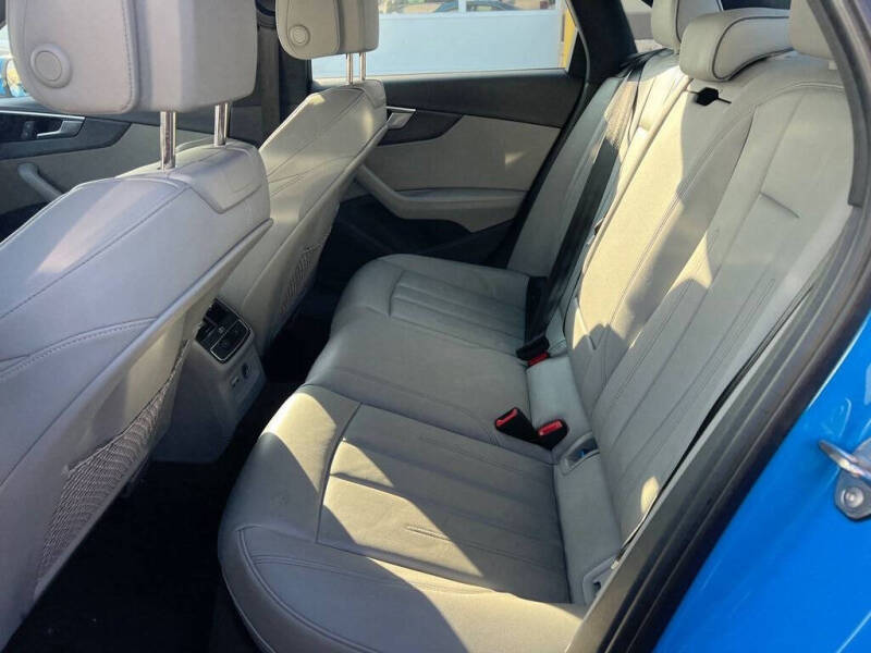 2022 Audi A4 quattro S line Prem Plus 45 TFSI