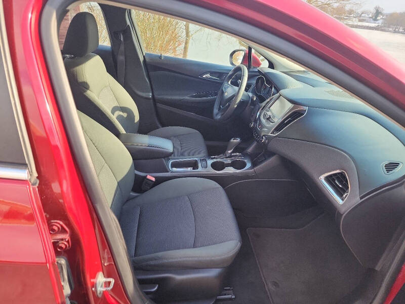 2017 Chevrolet Cruze LT Auto