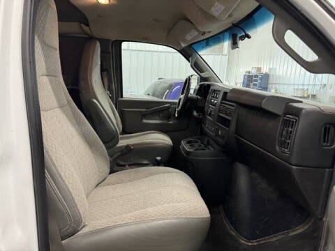 2016 GMC Savana 2500