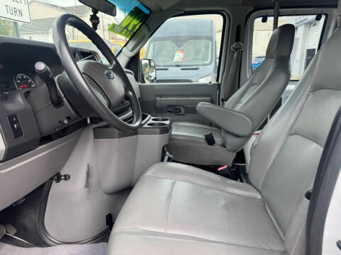 2014 Ford E-Series E-250