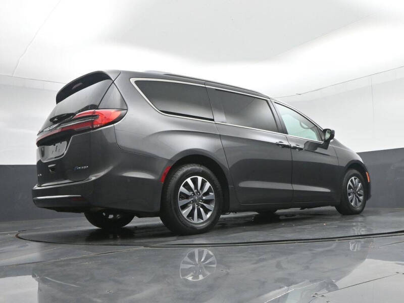 2021 Chrysler Pacifica Hybrid Touring L